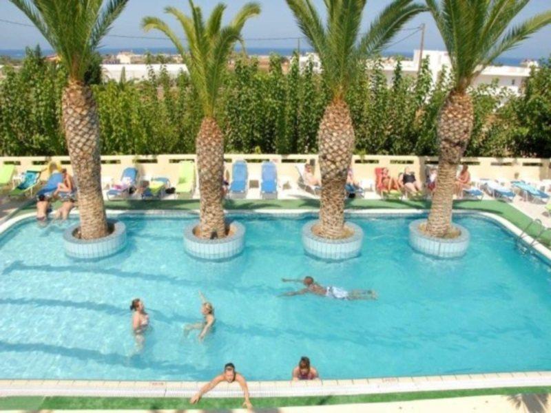 Nikos Hotel Малиа Екстериор снимка