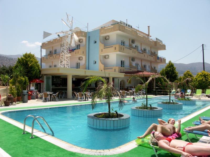 Nikos Hotel Малиа Екстериор снимка