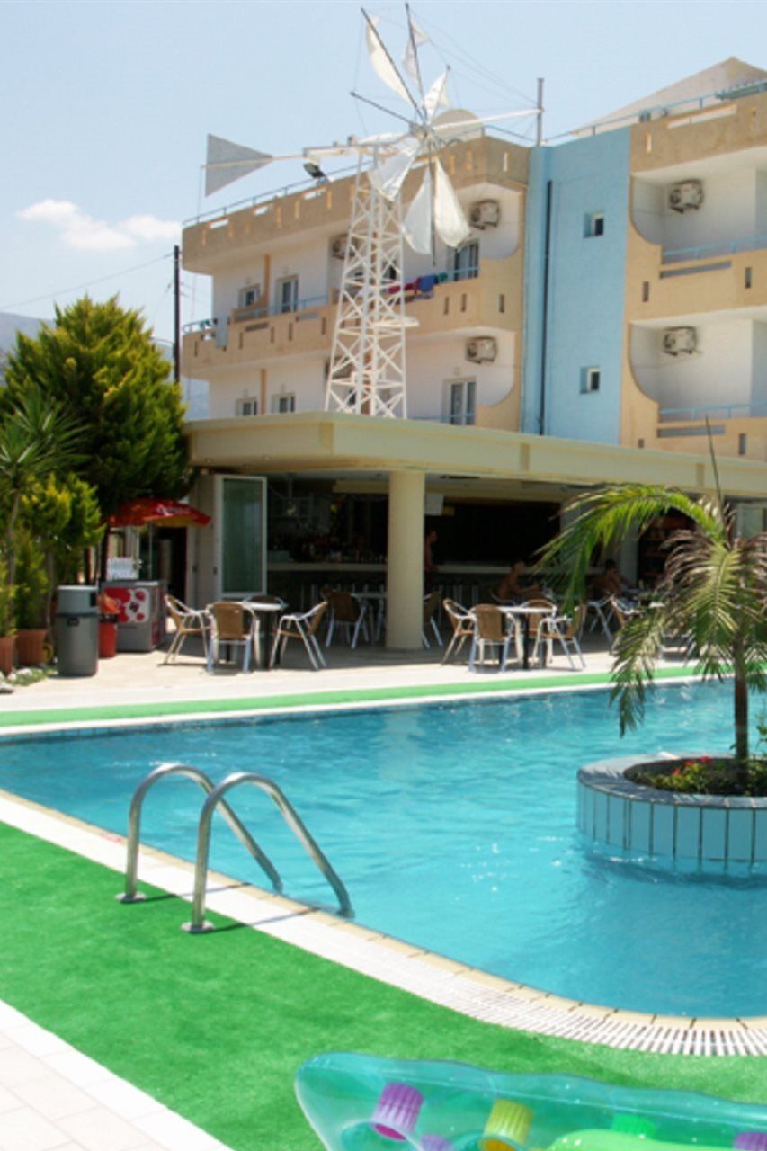 Nikos Hotel Малиа Екстериор снимка